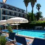 Hotel La Playa